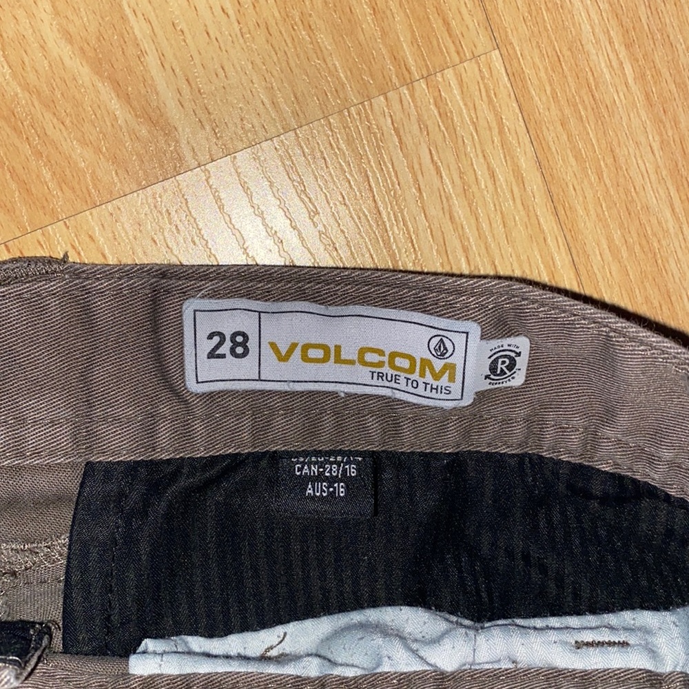 volcom pants - Picture 2 of 3
